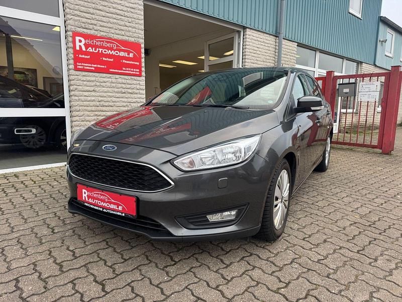 Gebraucht Ford Focus 125 PS (91 kW) 2018 Grau Kombi