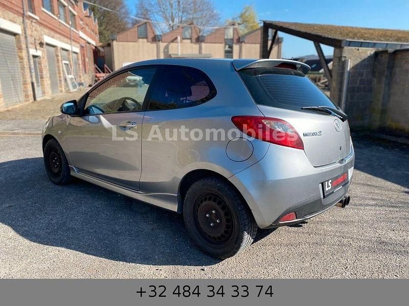 Second-hand Mazda 2 68 CP (50 kW) 2009 Argintiu Hatchback