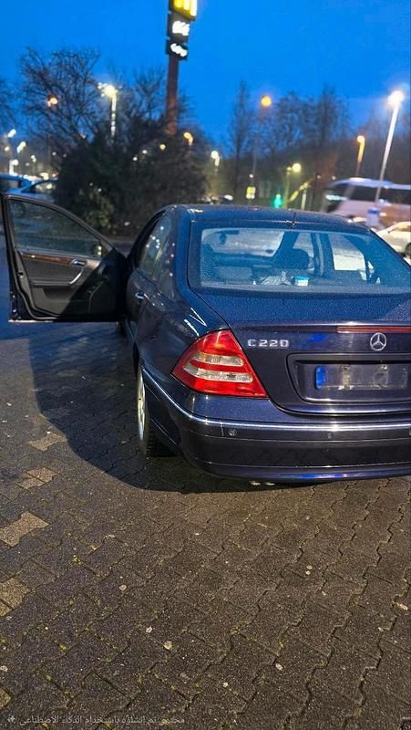 Gebraucht Mercedes C220 150 PS (110 kW) 2004 Andere farben Coupé