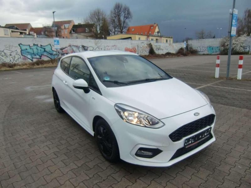 Gebraucht Ford Fiesta ST-Line 86 PS (63 kW) 2018 Weiß Kleinwagen