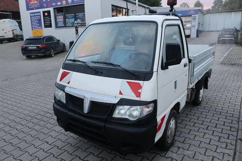 Weiß Gebraucht 2010 Piaggio Porter | 6.300 € (Teuer) - Bild 1/4
