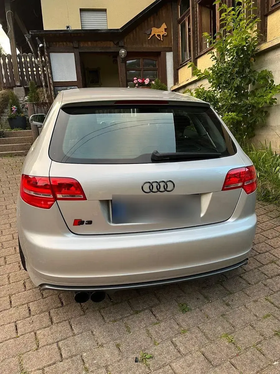 Gebraucht Audi S3 Sportback Sport 265 PS (194 kW) 2012 Silber Kleinwagen