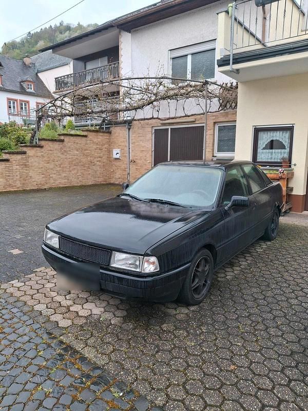 Second-hand Audi 80 80 CP (58 kW) 1988 Negru Berlinǎ