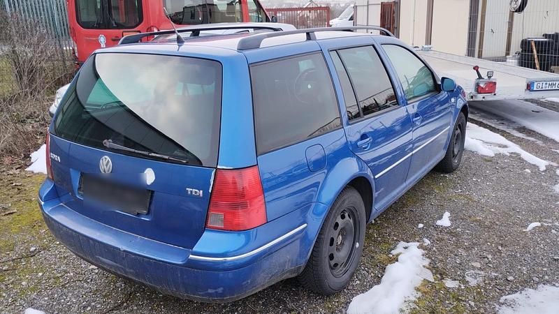 Gebraucht VW Bora 101 PS (74 kW) 2002 Blau Kombi