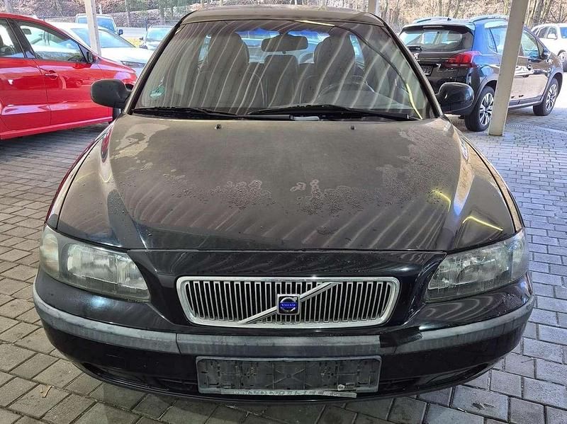 Usata Volvo V70 140 CV (102 kW) 2002 Nero Station wagon