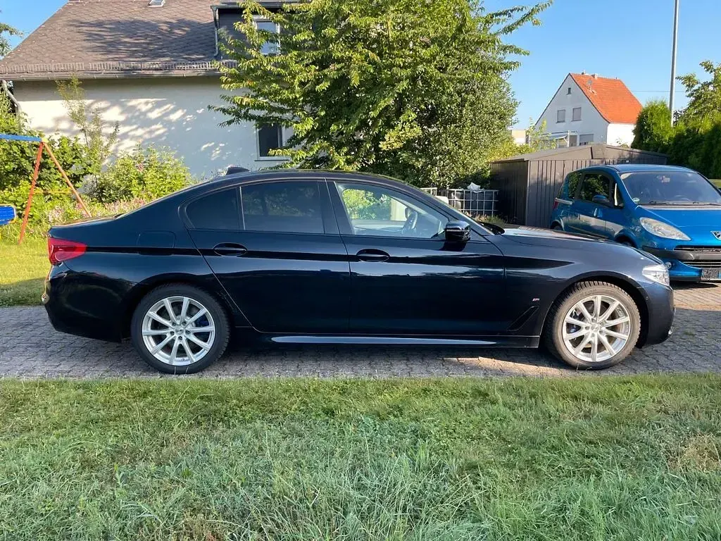Gebraucht BMW 530e M Sport 252 PS (185 kW) 2020 Schwarz Limousine