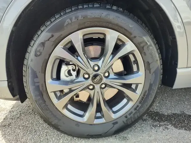 Gebraucht Ford Kuga ST-Line 152 PS (111 kW) 2021 Silber SUV