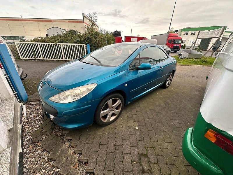 Blau Gebraucht 2008 Peugeot 307 CC Cabrio | 3.250 € - Bild 1/2