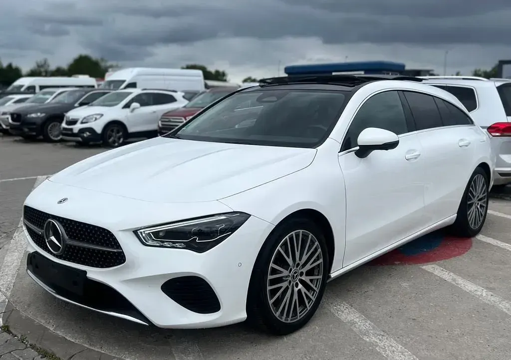 Gebraucht Mercedes CLA220 Shooting Brake 190 PS (139 kW) 2023 Weiß Kombi