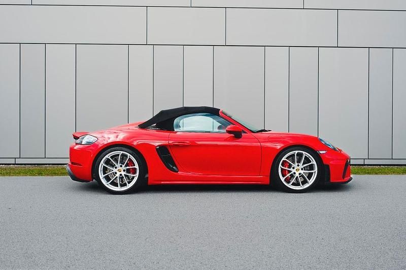 Gebraucht Porsche Boxster Spyder 420 PS (308 kW) 2021 Rot Cabrio