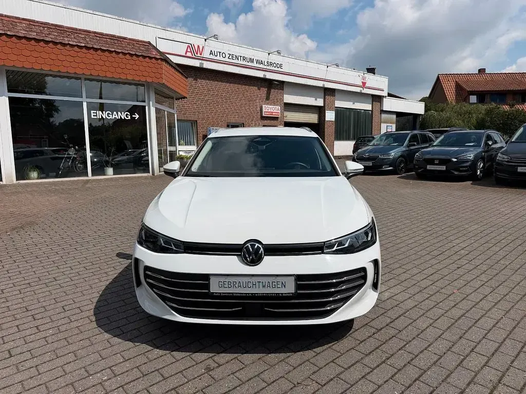 Gebraucht VW Passat Business 150 PS (110 kW) 2025 Weiß Kombi