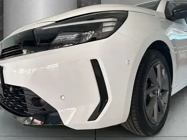 Gebraucht Opel Corsa 75 PS (55 kW) 2023 Weiß Kleinwagen