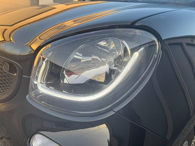 Gebraucht Smart ForFour Electric Drive 60 kW (82 PS) 2017 Schwarz Kleinwagen