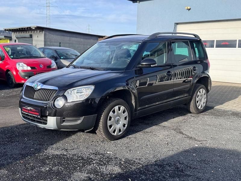 Schwarz Gebraucht 2011 Skoda Yeti Plus Edition SUV | 4.300 € (Fairer Preis) - Bild 1/4