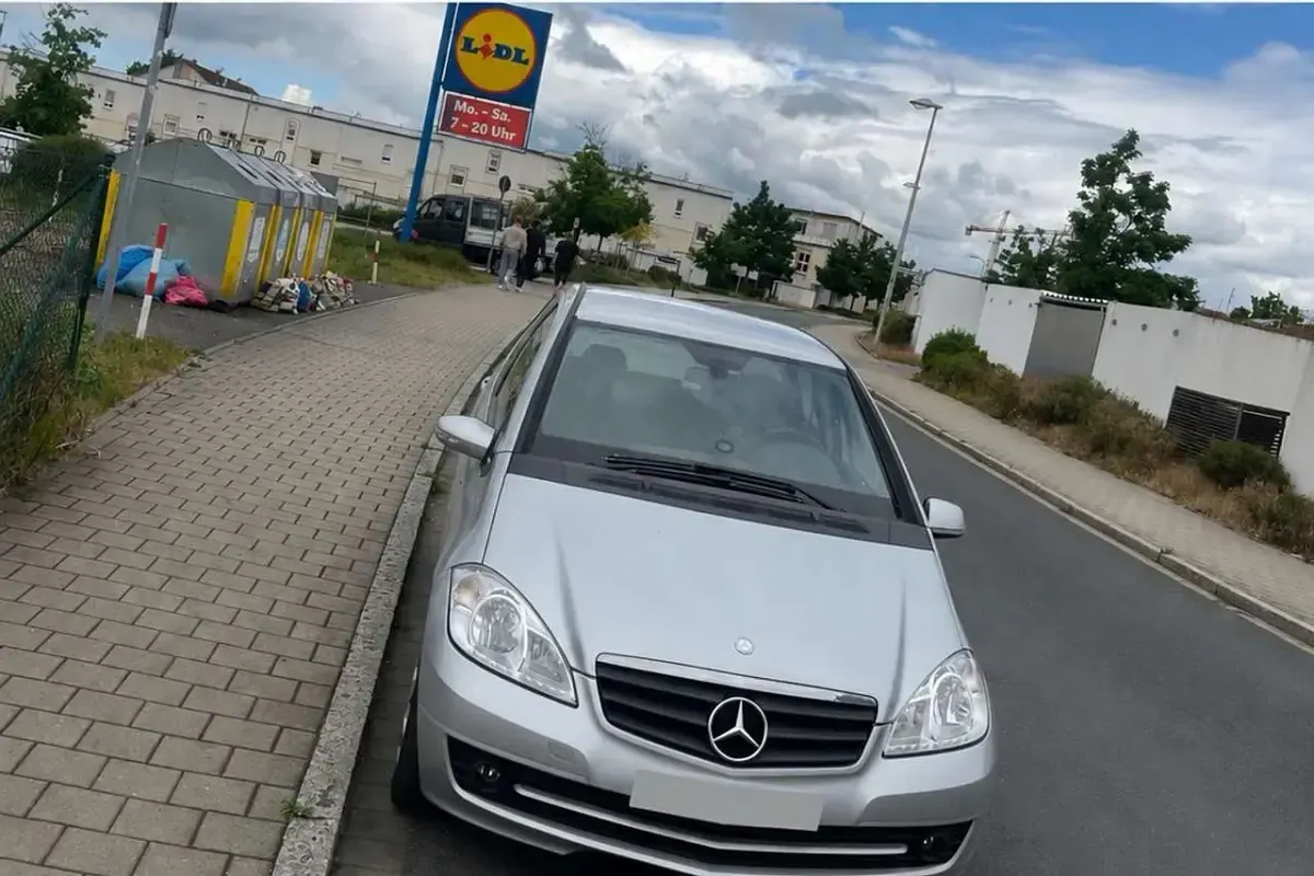 Gebraucht Mercedes A160 95 PS (69 kW) 2009 Grau Kleinwagen