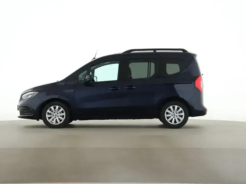 Gebraucht Mercedes T180 Progressive 116 PS (85 kW) 2025 Blau Van / Kleinbus