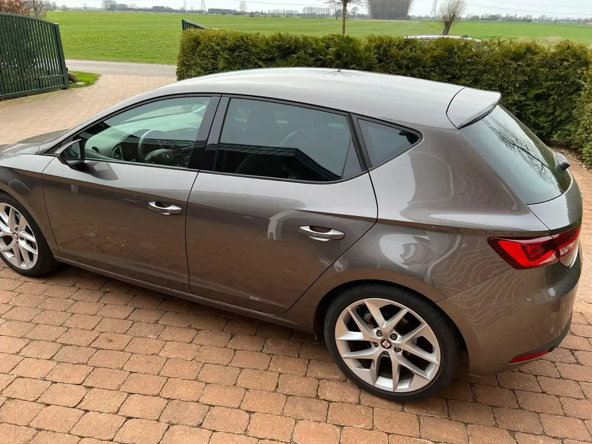 Gebraucht Seat Leon FR 150 PS (110 kW) 2015 Grau Limousine