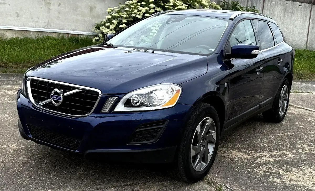 Gebraucht Volvo XC60 Ocean Race 163 PS (119 kW) 2013 Blau SUV