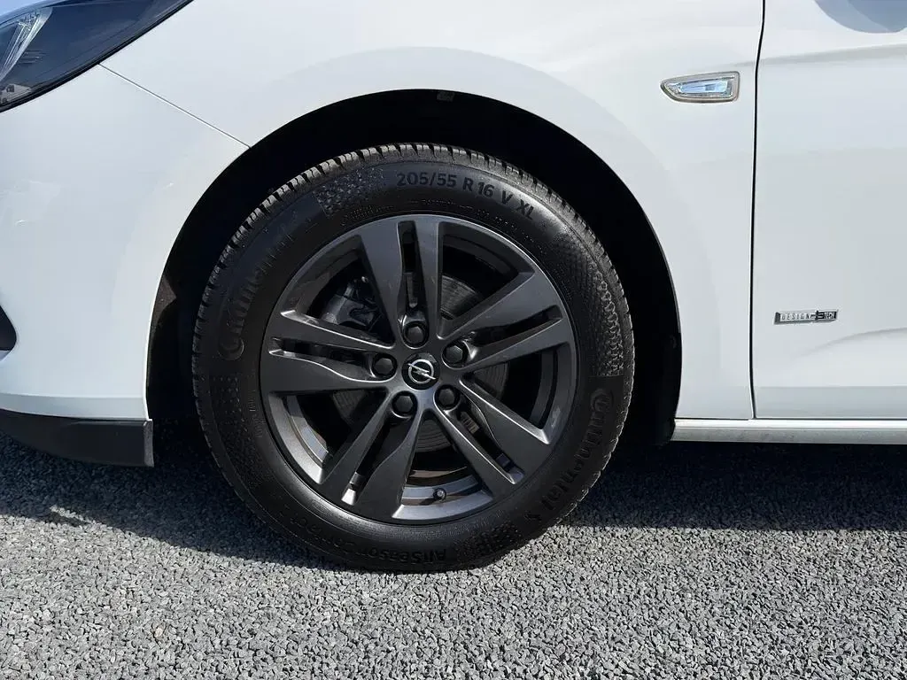 Gebraucht Opel Astra Design & Tech 131 PS (96 kW) 2022 Schneeweiss Kleinwagen
