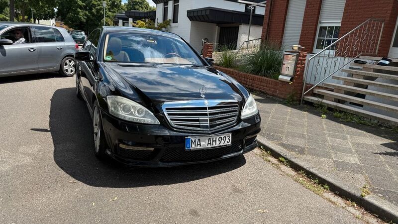 Schwarz Gebraucht 2010 Mercedes S450 Limousine | 8.900 € - Bild 1/4