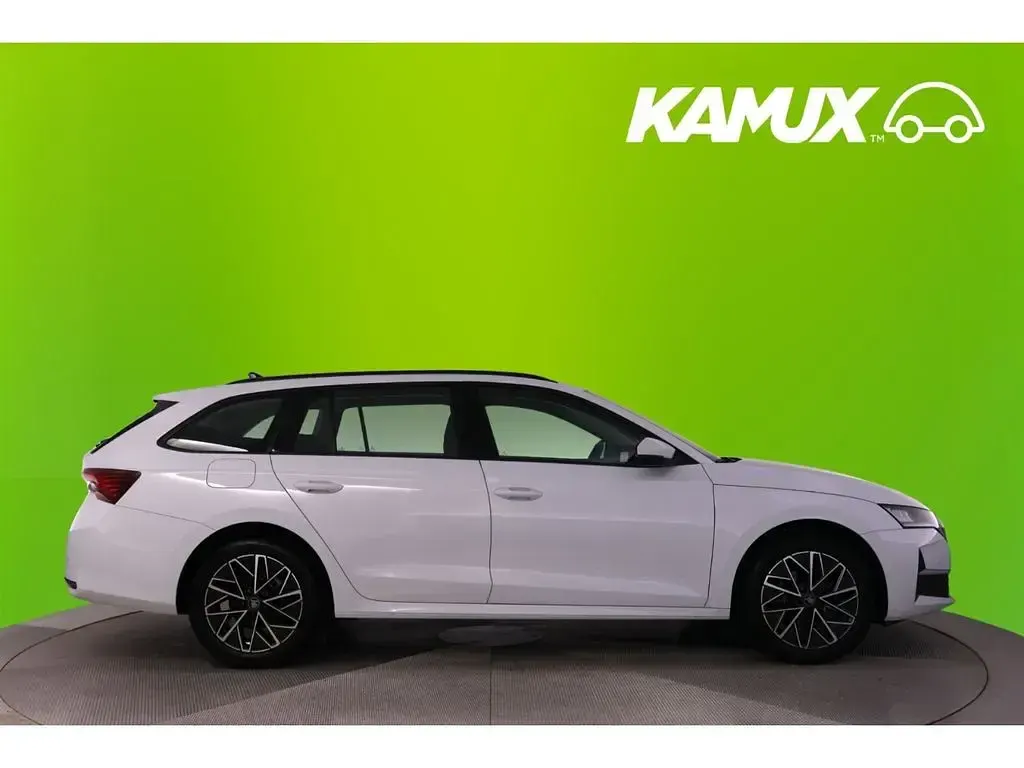 Gebraucht Skoda Octavia Selection 150 PS (110 kW) 2025 Weiß Kombi