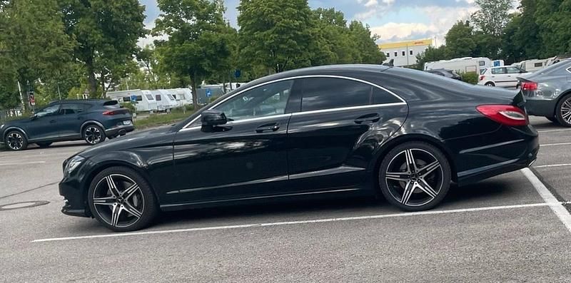 Schwarz Gebraucht 2012 Mercedes CLS500 Coupé | 27.500 € - Bild 1/4