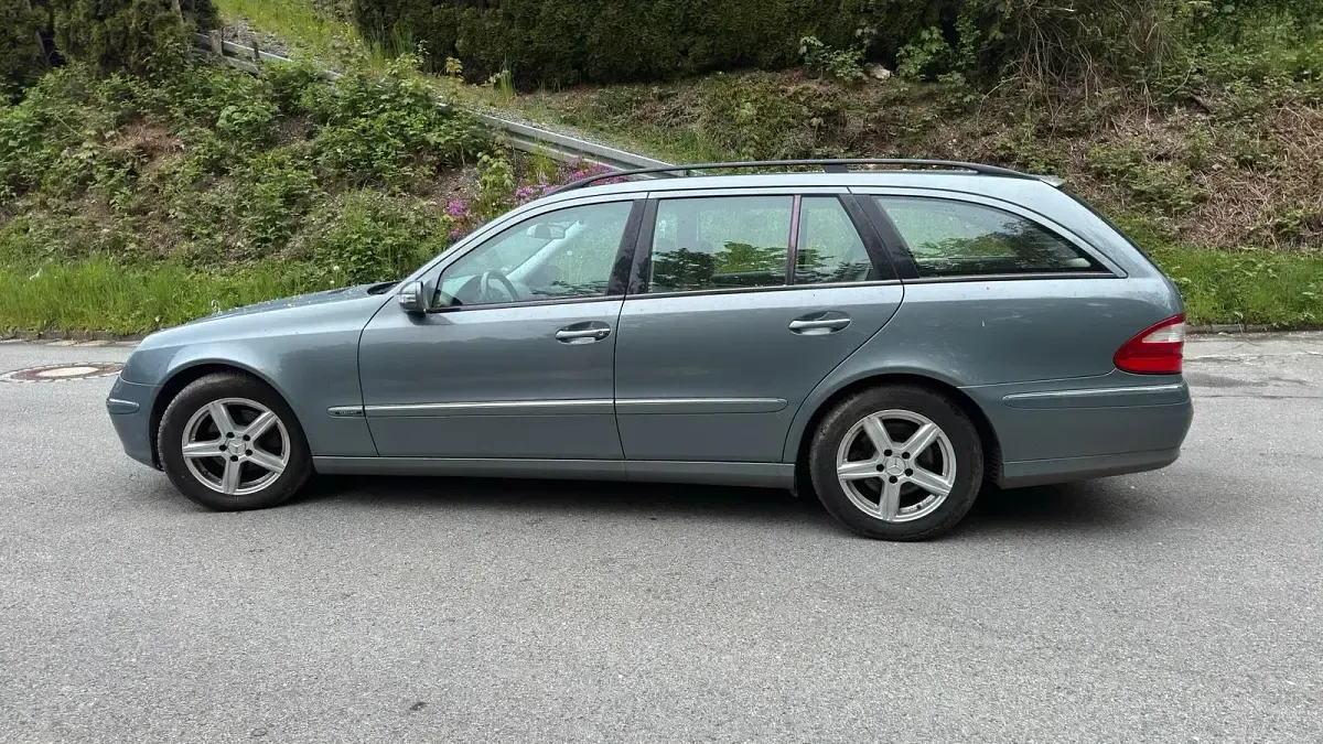 Gebraucht Mercedes E280 190 PS (139 kW) 2005 Silber Kombi