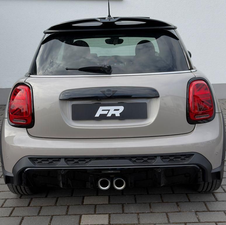 Gebraucht Mini John Cooper Works 231 PS (169 kW) 2021 Grau Kleinwagen