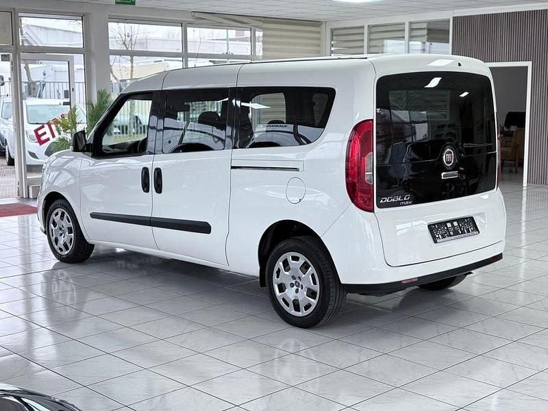 Gebraucht Fiat Doblò 101 PS (74 kW) 2023 Weiß Van / Kleinbus