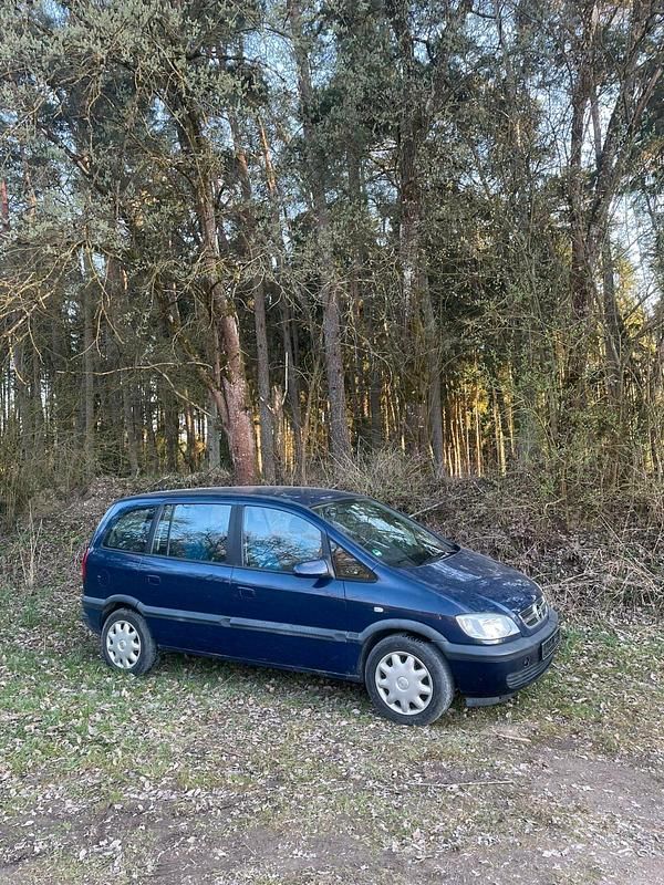 Gebraucht Opel Zafira 101 PS (74 kW) 2002 Blau Van / Kleinbus