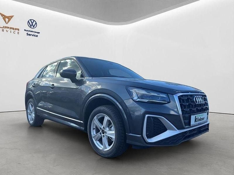 Neu Audi Q2 S-Line 150 PS (110 kW) 2026 Grau SUV