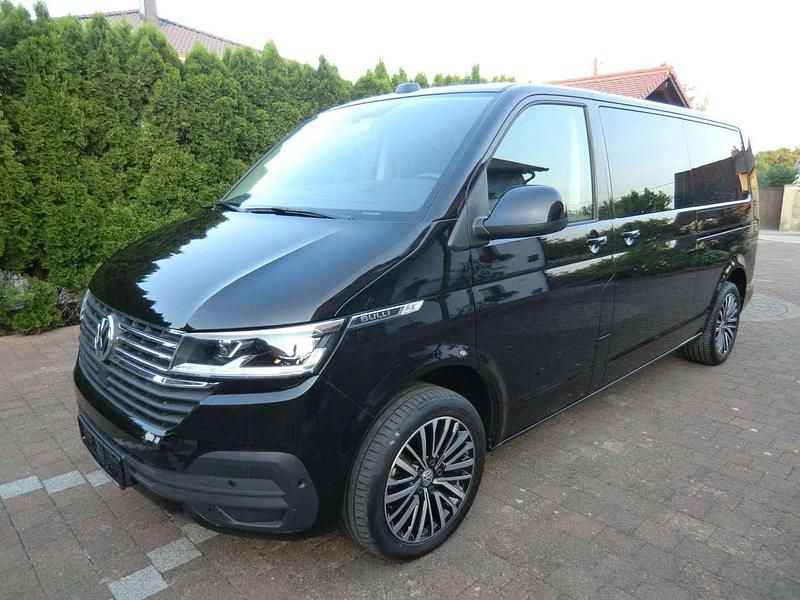 Deep black perleffekt Gebraucht 2022 VW T6.1 Van | 42.990 € (Guter Preis) - Bild 1/4