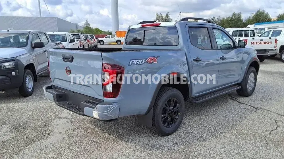 Neu Nissan Navara 190 PS (139 kW) 2025 Weiß Pickup
