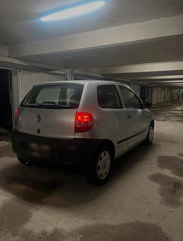 Gebraucht VW Fox 60 PS (44 kW) 2011 Silber Kleinwagen