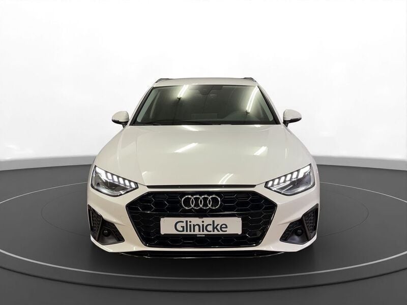 Gebraucht Audi A4 S-Line 163 PS (119 kW) 2023 Ibisweiß Kombi