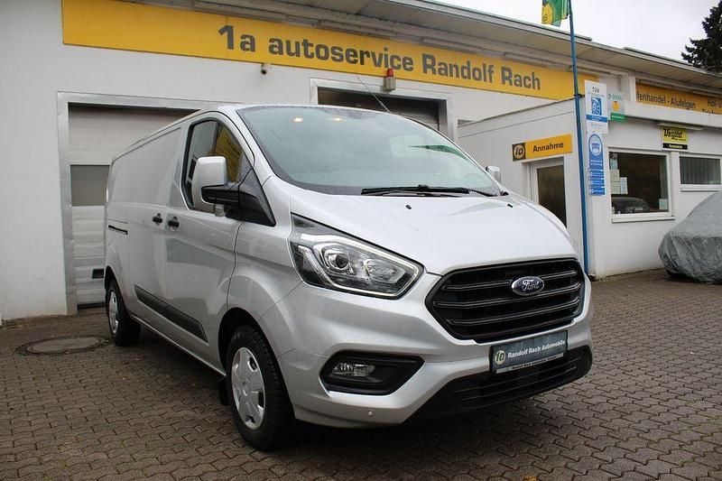 Gebraucht Ford Transit Custom 131 PS (96 kW) 2019 Silber Van / Kleinbus