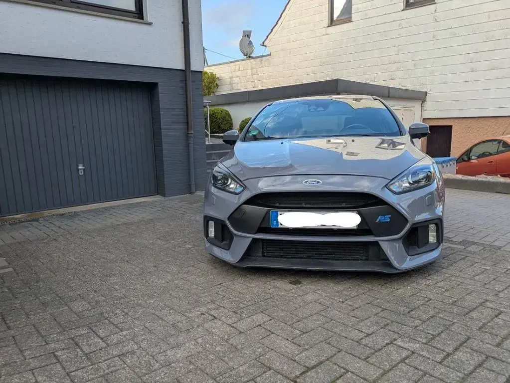 Gebraucht Ford Focus RS 349 PS (256 kW) 2018 Grau Limousine