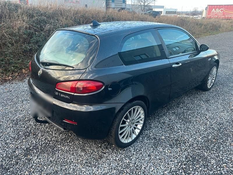 Gebraucht Alfa Romeo 147 120 PS (88 kW) 2006 Schwarz Kleinwagen