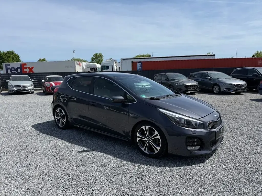 Gebraucht Kia Ceed GT-Line 120 PS (88 kW) 2018 (e5b) winchestergrau met. Kleinwagen