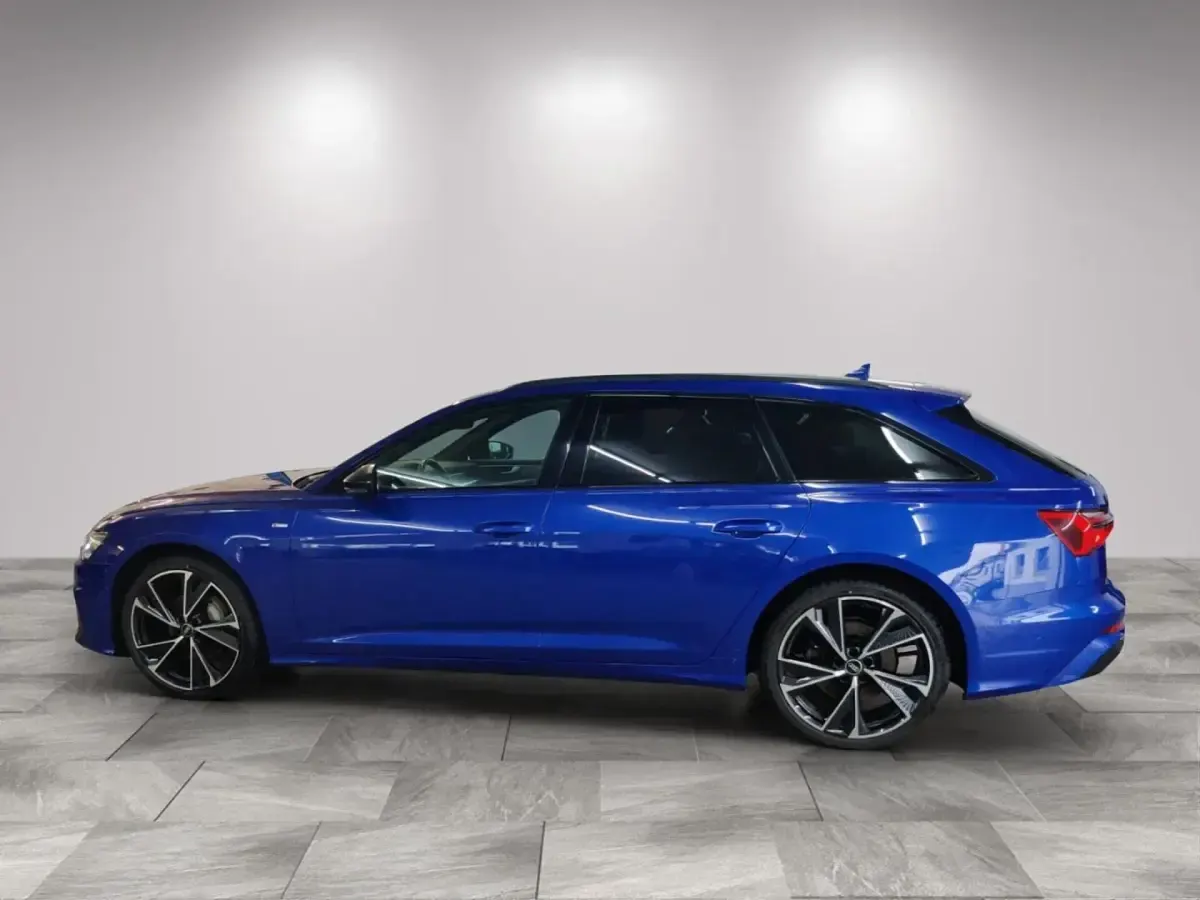 Gebraucht Audi A6 Sport 265 PS (194 kW) 2022 Ultrablau metallic Kombi