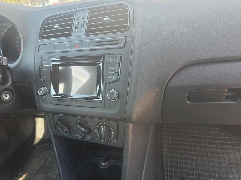 Gebraucht VW Polo 60 PS (44 kW) 2018 Weiß Kleinwagen