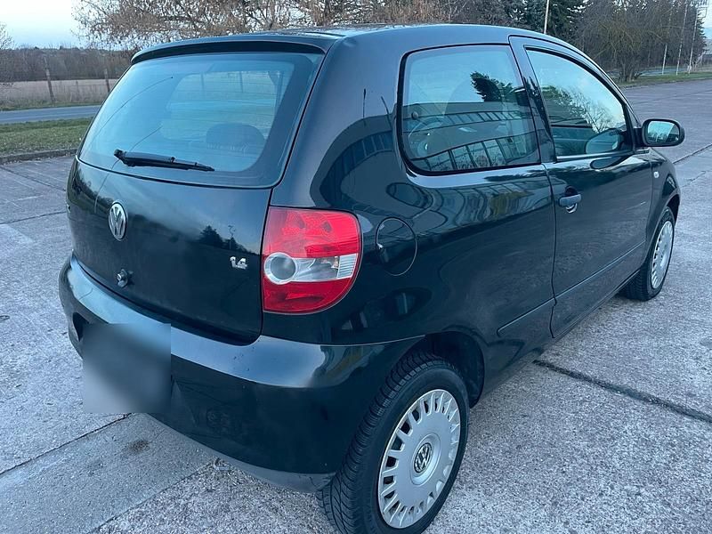 Gebraucht VW Fox 75 PS (55 kW) 2006 Schwarz Kleinwagen