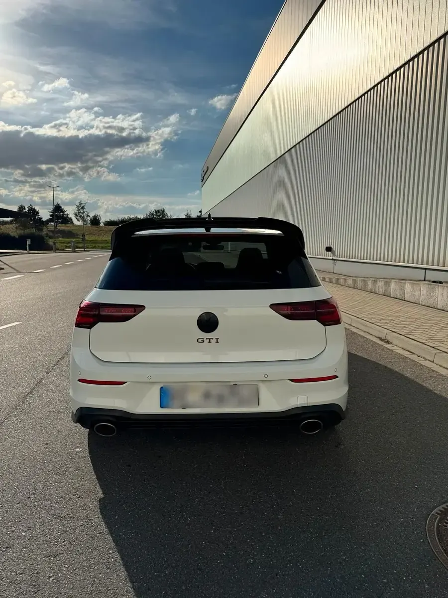 Gebraucht VW Golf VIII 300 PS (220 kW) 2023 Weiß Kleinwagen
