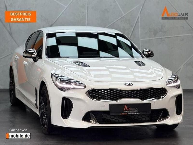 Gebraucht Kia Stinger GT 370 PS (272 kW) 2019 (swp) snow white pearl Kleinwagen