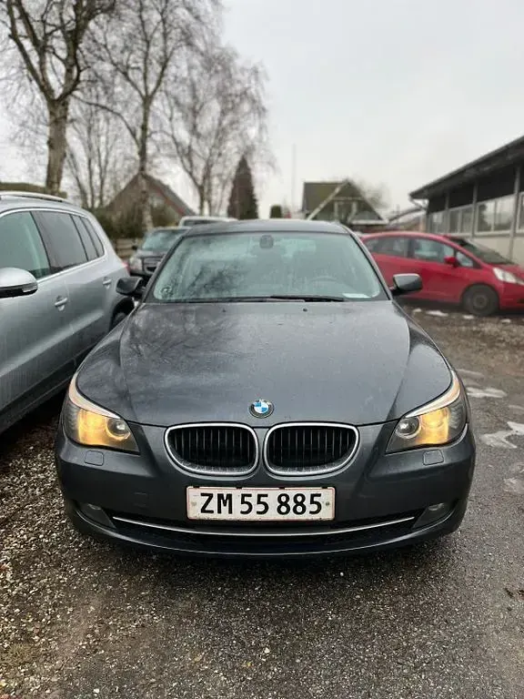 Second-hand BMW 520 Lifestyle 177 CP (130 kW) 2008 Gri Break