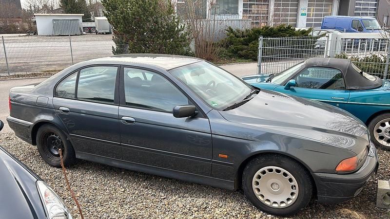 Gebraucht 2000 BMW 528 Limousine | 1.500 € (Superpreis) - Bild 1/4