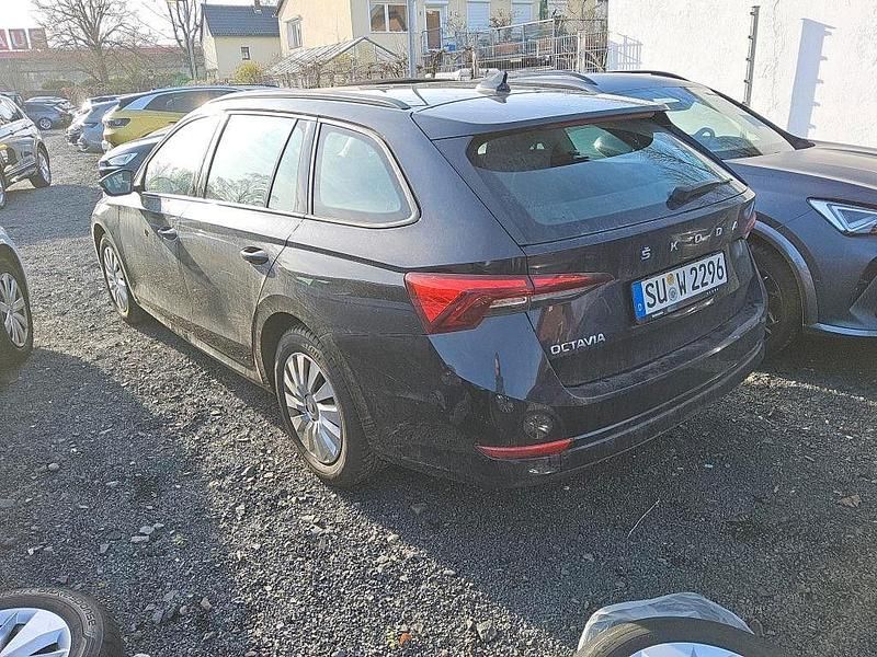 Gebraucht Skoda Octavia Ambition 150 PS (110 kW) 2022 Schwarz Kombi
