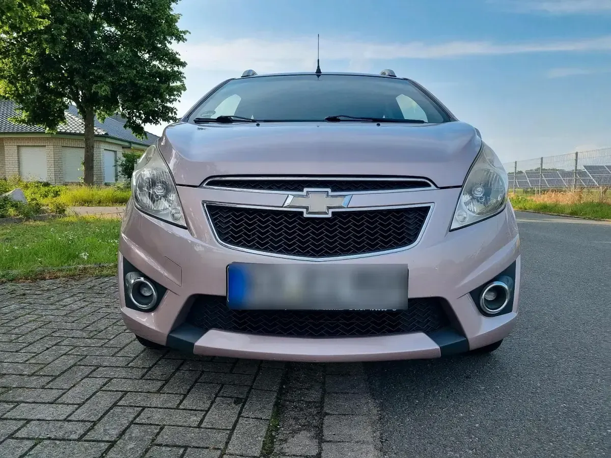Gebraucht Chevrolet Spark LT 82 PS (60 kW) 2012 Rot Kleinwagen