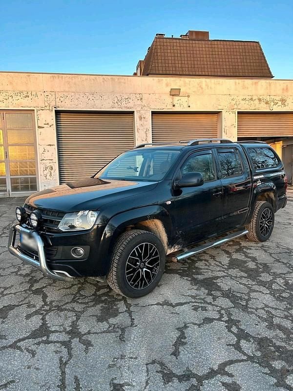 Gebraucht VW Amarok 163 PS (119 kW) 2011 Schwarz Pickup