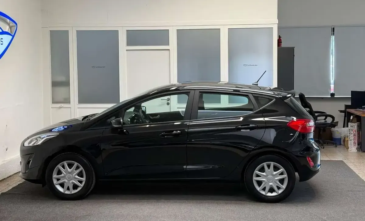 Gebraucht Ford Fiesta Trend 86 PS (63 kW) 2017 Schwarz Kleinwagen